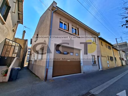 à vendre à clermont-ferrand : maison avec terrasse