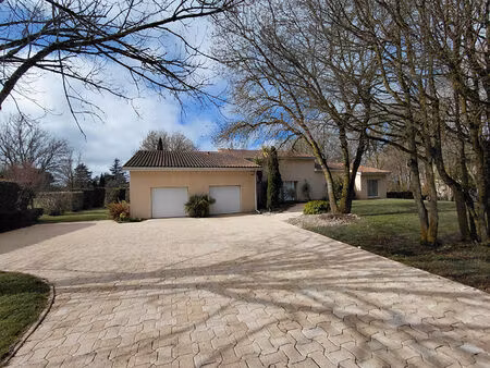 villa clermont le fort 6 pièces 230 m²