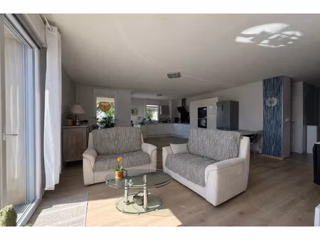 appartement spacieux  toutes commodités à pied