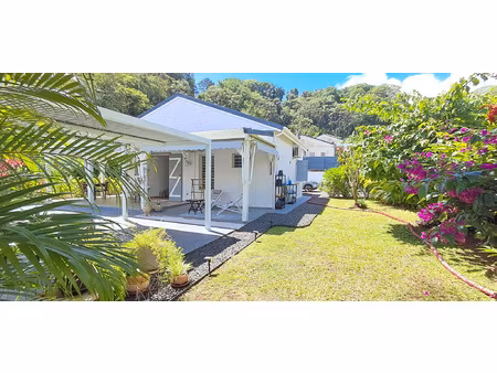 maison f4 récente avec jardin petit-bourg (la lézarde)