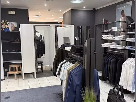vente locaux professionnels 125 m² à vittel (88800)  74 000 €