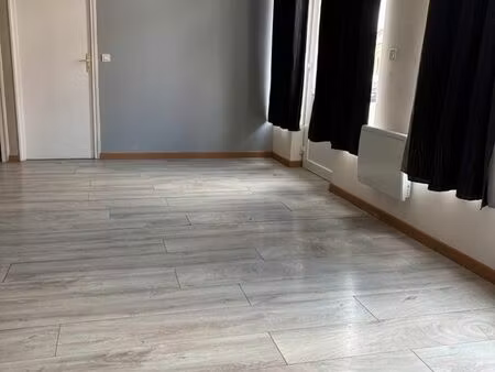 urgent appartement f5 - rdc - davenescourt