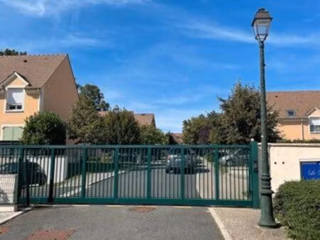 parking extérieur sécurisé