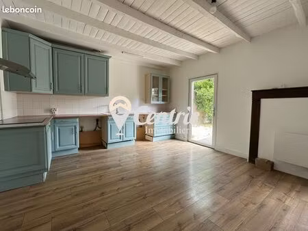 maison 3 pièces 80 m²
