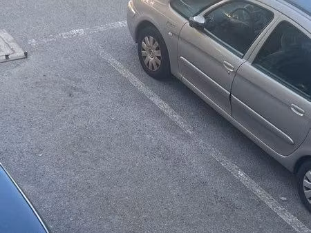 place de parking dans une résidence sécurisé