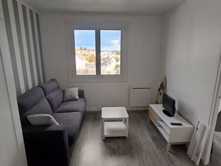 studio rénové et meublé