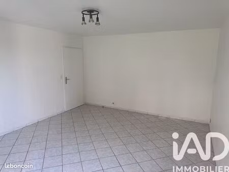 studio 1 pièce 33 m²