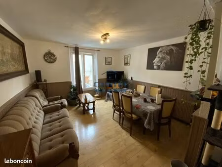 triplex 4 pièces 98 m²