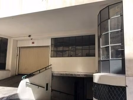 parking/box 12 m² marseille