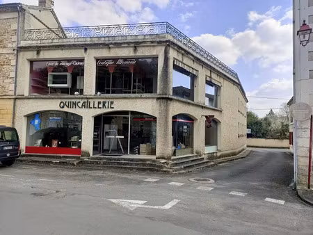 vente locaux professionnels 5 pièces 150 m² à vergt (24380)  580 000 €