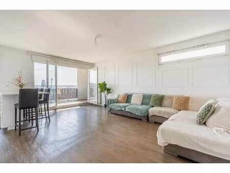 bobigny : appartement lumineux avec terrasse