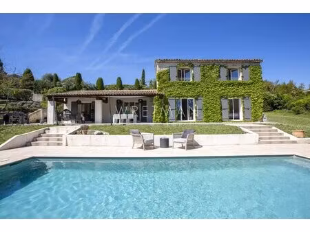 villa paisible à deux pas du village - valbonne