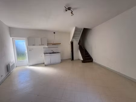 vente immeuble à barbezieux-saint-hilaire (16300)  98 280 €