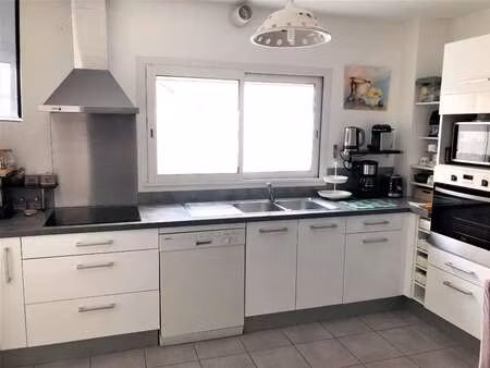 location appartement 2 pièces à auray (56400) : à louer 2 pièces / 48m² auray