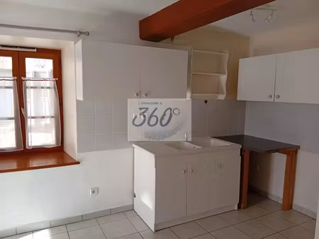 location appartement 74 m² à aigueperse (69790)  470 €