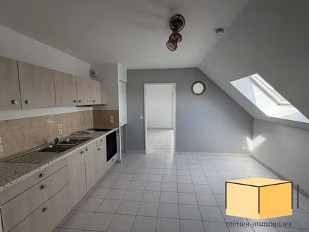 2 pièces sur belley (01300)  avec garage et cave