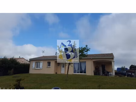 maison brie 4 pièce(s)