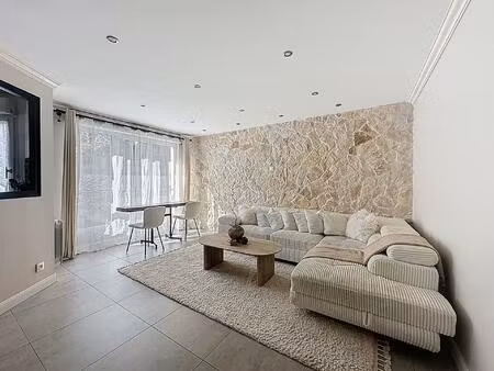 duplex lumineux 3 ch. à 7 min de la gare