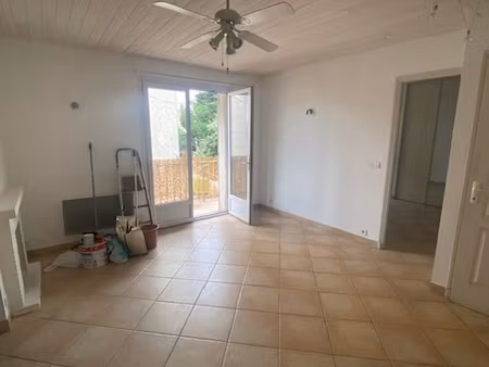 appartement t2 proche port