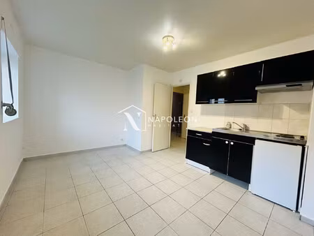 famars - studio avec parking - proche université