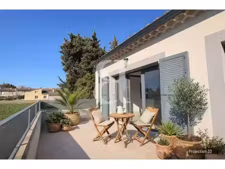 appartement récent avec terrasse et vue dégagée à velleron