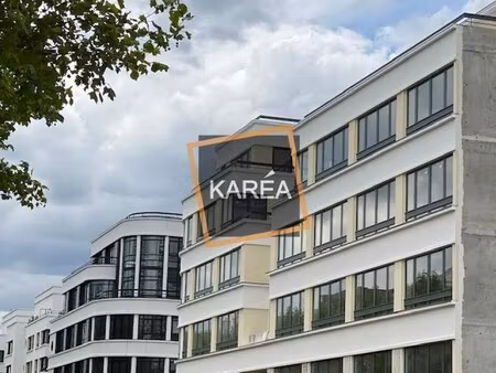 location bureaux 171 m²