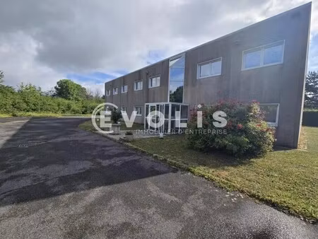 location bureaux 17 m² à 387 m²