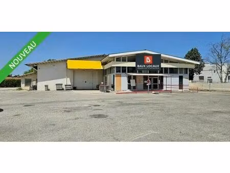 vente commerce carpentras 84200 1653m²