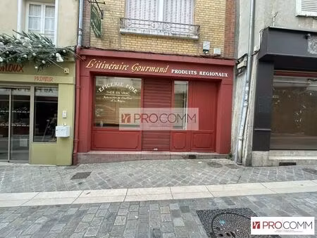 location commerce 32 m²