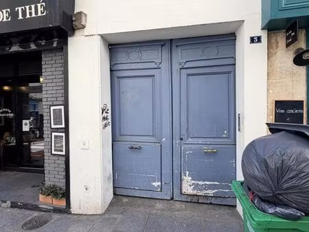 local commercial sur cour d immeuble