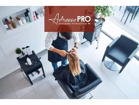 location commerce 45 m²