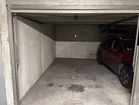 parking à louer  avenue général de gaulle  saint laurent du var