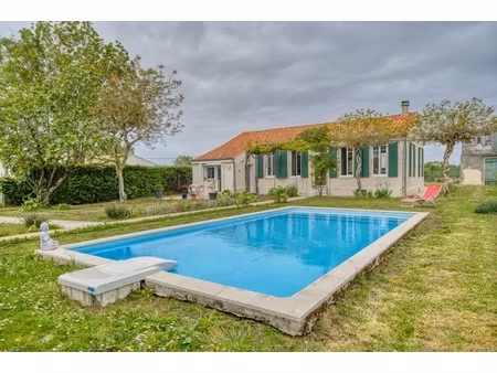 maison à vendre 4 pièces port des barques (17)