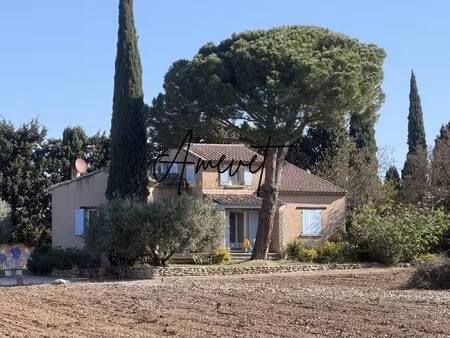 maison familiale avec piscine à vedène  très proche de saint-