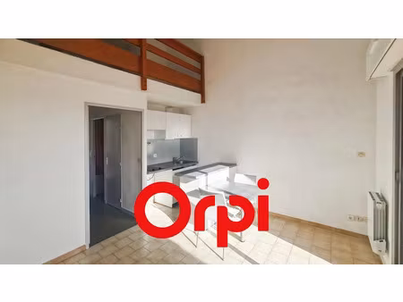 location appartement 2 pièces 31 m² à bandol (83150)  800 €