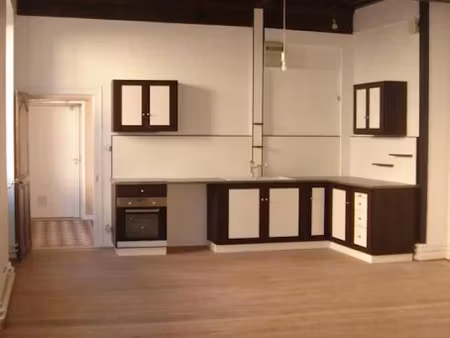location appartement 4 pièces 125 m² à macon (71000)  825 €