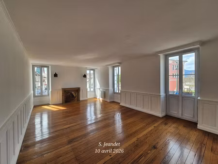 location appartement 4 pièces 110 m² à valleiry (74520)