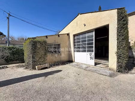 entrepôt ou futur loft 150 m2 terrain 280m²