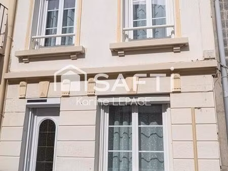 a 100 mètres de la plage