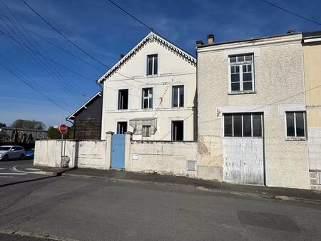 maison à rénover de 115 m2 sh avec 3 garages et jardin à charleville