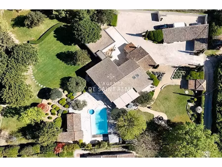 vente maison 6 pièces 300 m² maillane (13910)