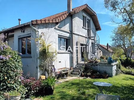 maison de charme avec jardin arboré