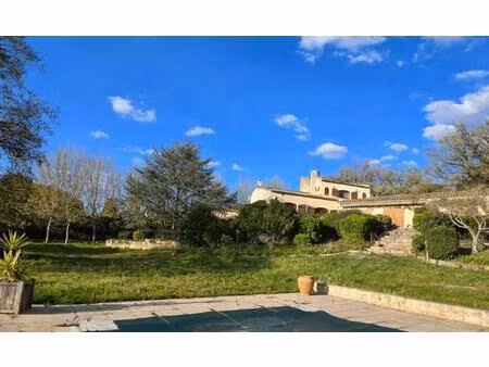 maison de 247m² sur 5000m² constructible