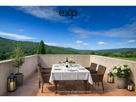 charmante maison de village à ansouis