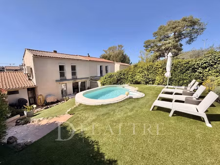 vente maison 5 pièces 92 m² antibes (06600)