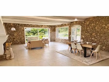 vente maison 6 pièces 195 m² le plan-de-la-tour (83120)