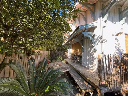 charmante villa bois au calme