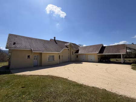 vente maison 9 pièces 240 m² saint-geoire-en-valdaine (38620)