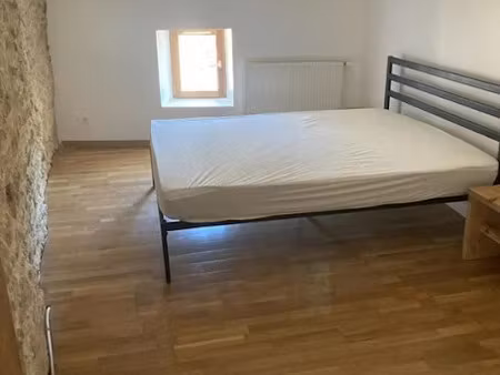 location appartement 5 pièces 103 m² à saint-amour (39160)  840 €