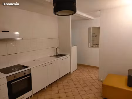 location appartement 2 pièces 33 m² à villebon-sur-yvette (91140)  910 €
